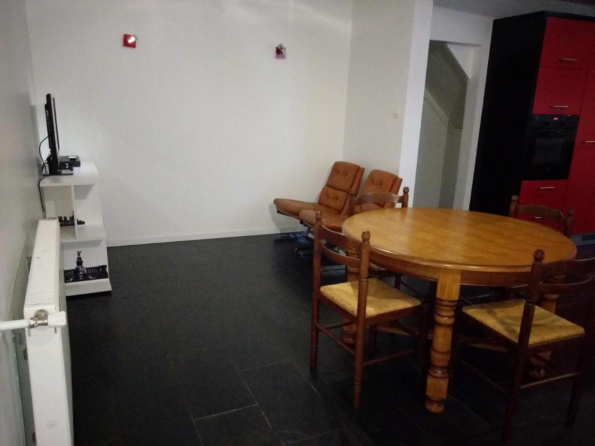 Vittel Location Meuble Apartment Luaran gambar